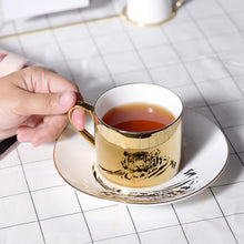 Load image into Gallery viewer, Creative Reflection cup Nordic cartoon Panda anamorphic cup tiger The Mirror Collection mug